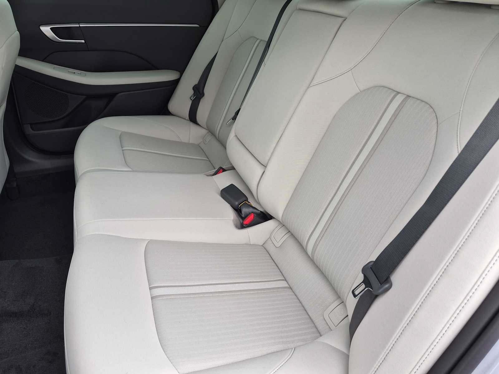 New 2026 Hyundai Sonata SEL FWD image 19