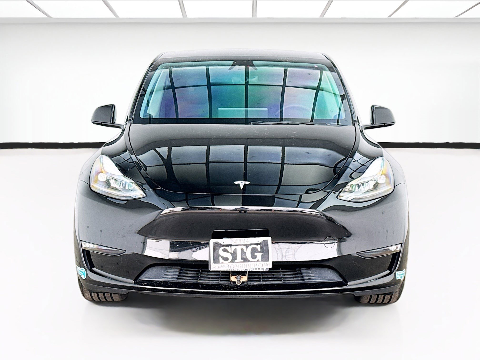 Used 2025 Tesla Model Y Performance AWD/4WD image 2