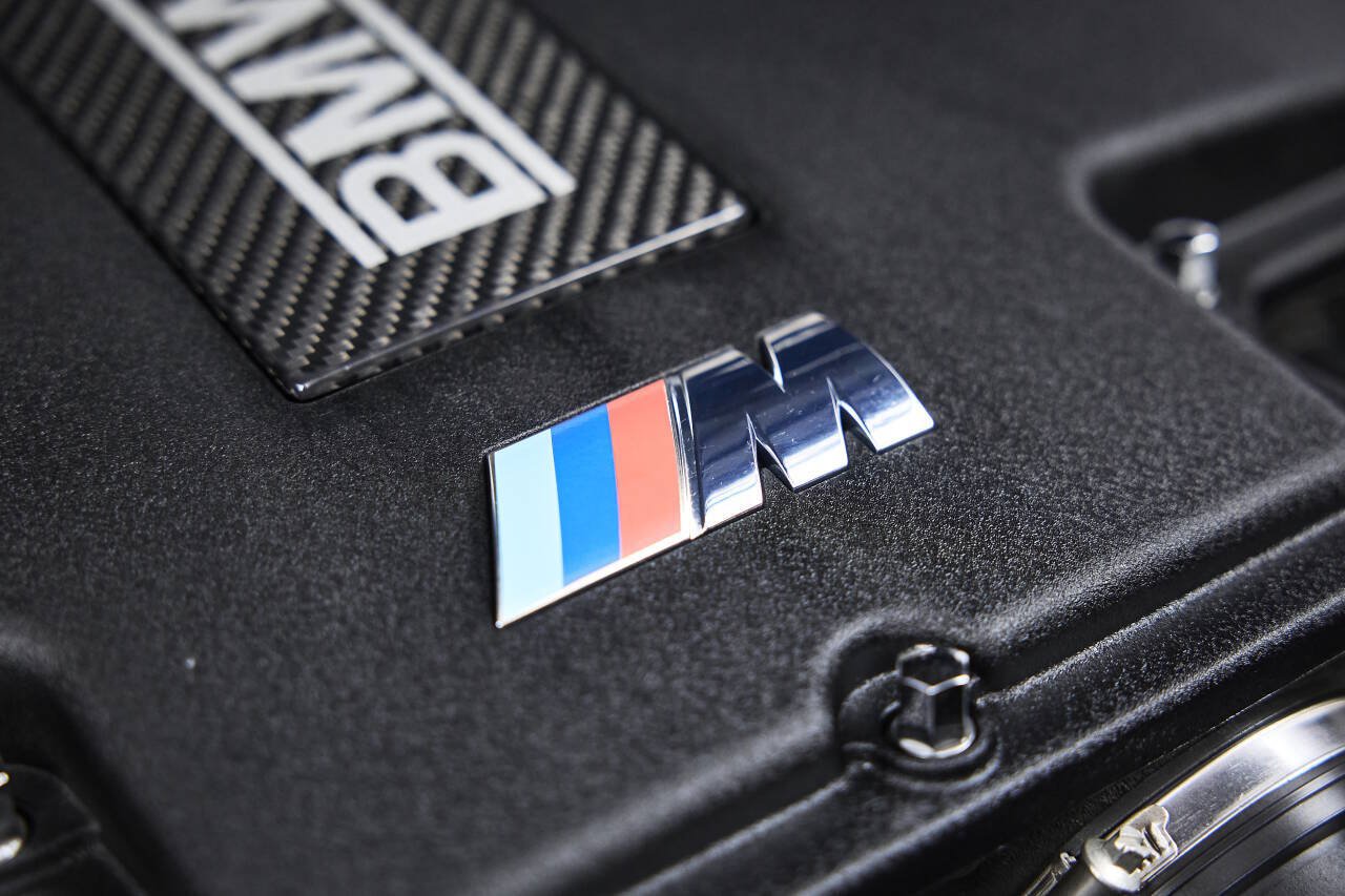 Used 2002 BMW M5 RWD image 89