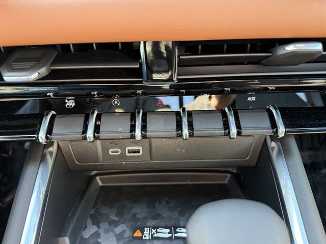 New 2026 GMC Canyon AT4 w/ Technology Plus Package AWD/4WD image 24