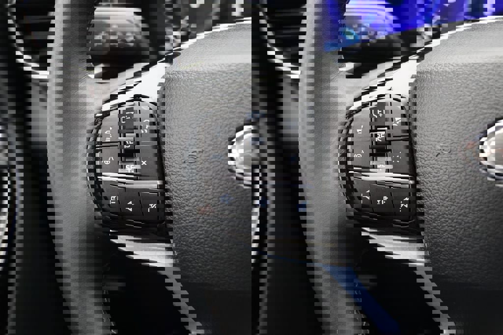 Used 2022 Ford Explorer Platinum w/ Equipment Group 601A image 23