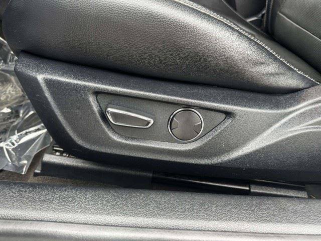 Used 2018 Ford Mustang Premium RWD image 18