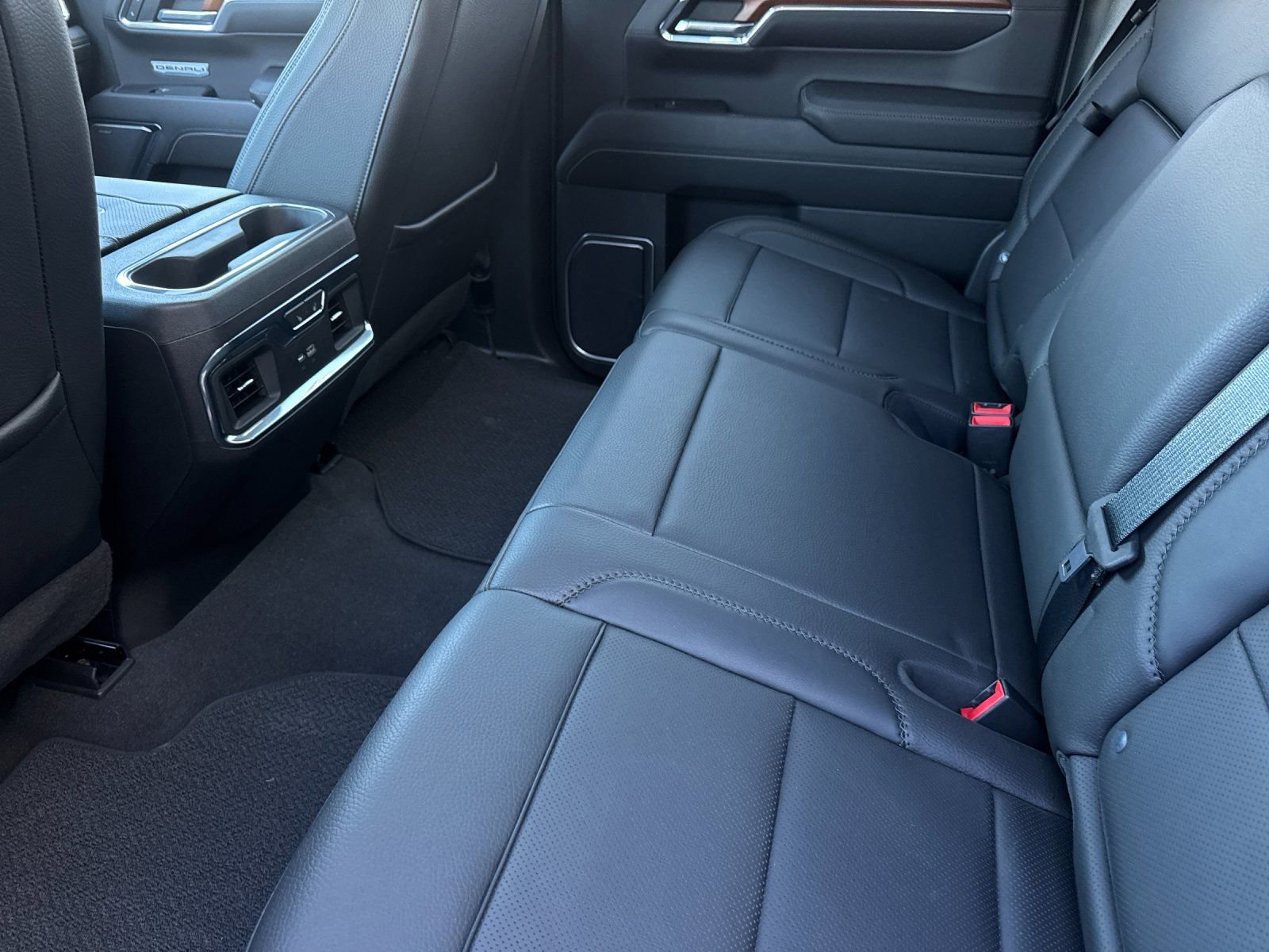 Used 2022 GMC Sierra 1500 Denali image 11