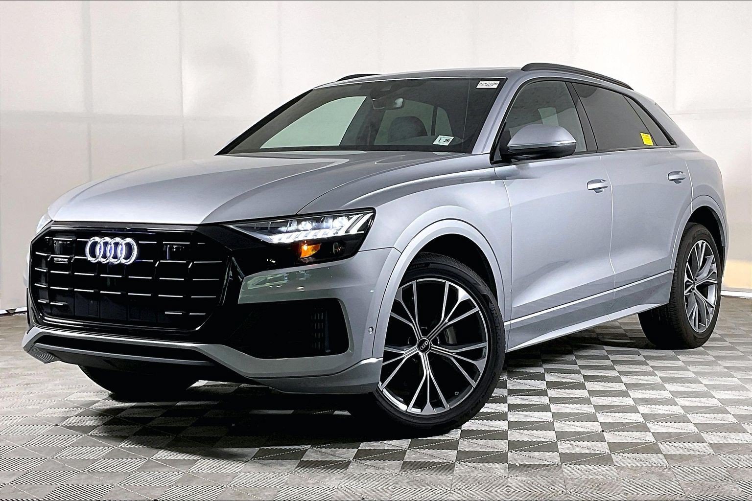 Used 2023 Audi Q8 Premium