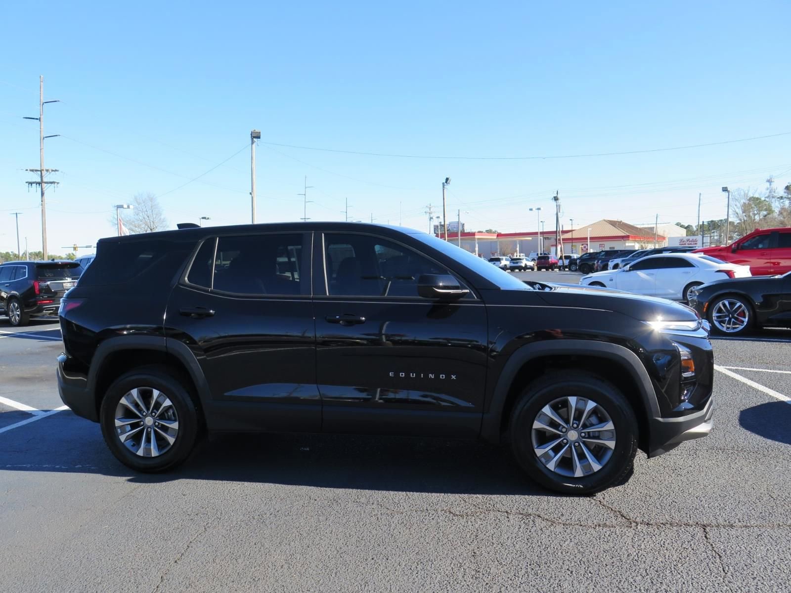 New 2026 Chevrolet Equinox LT w/ Convenience Package II image 2
