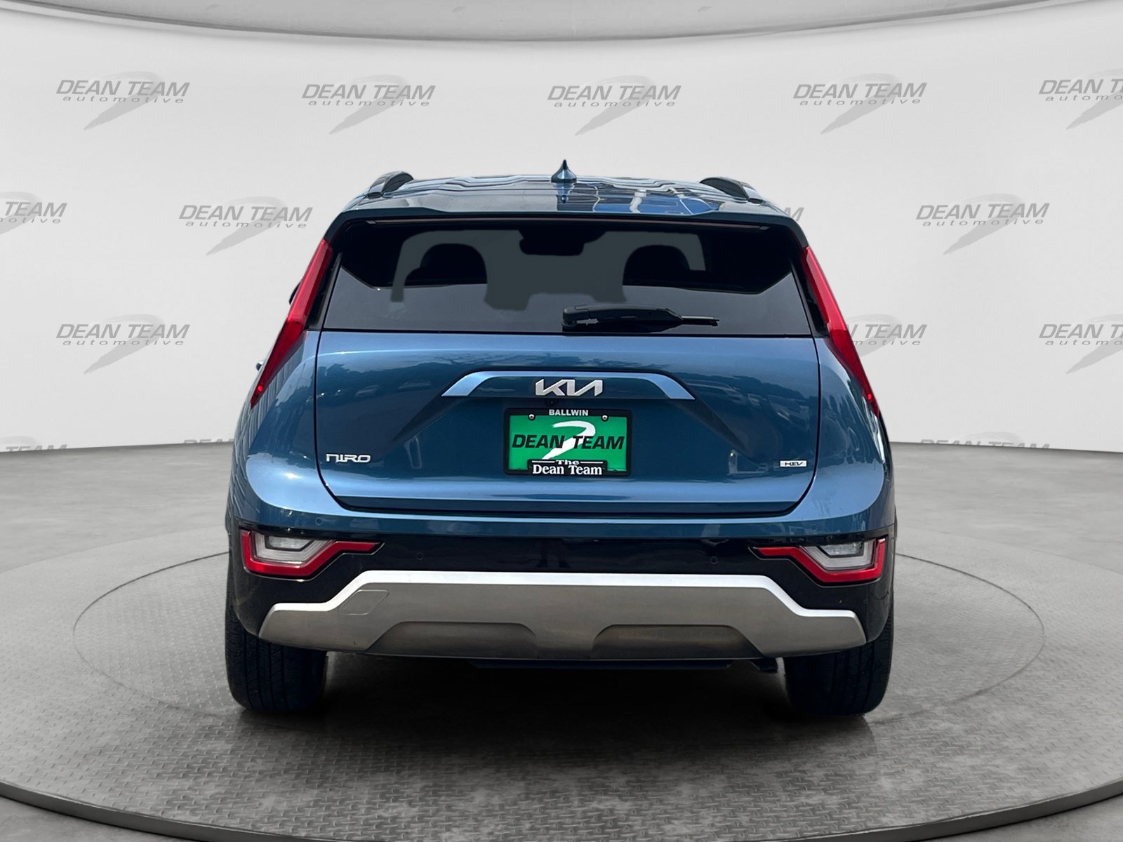 Used 2023 Kia Niro SX Touring FWD image 6