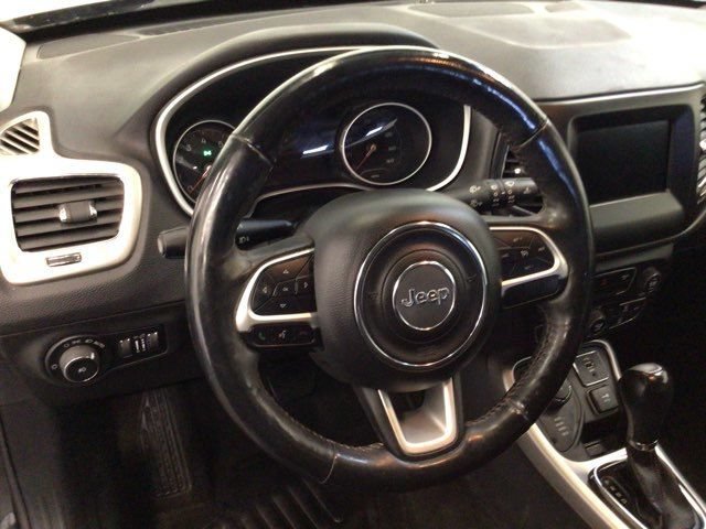 Used 2017 Jeep Compass Latitude w/ Popular Equipment Group AWD/4WD image 12