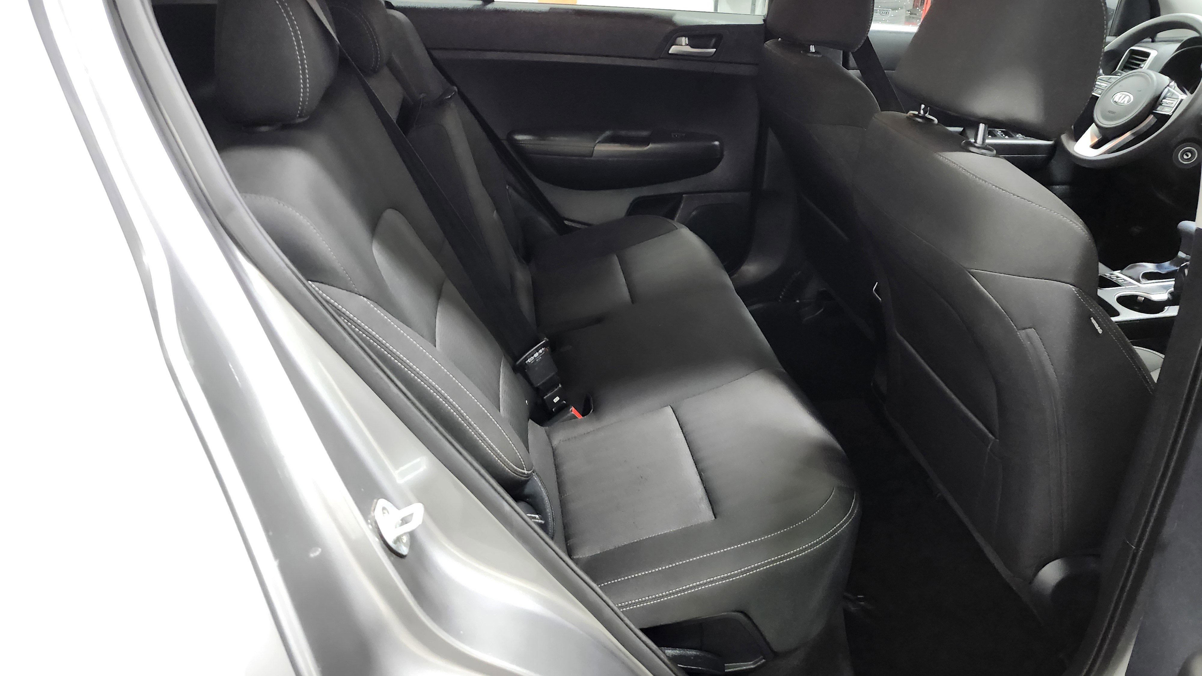 Used 2021 Kia Sportage LX image 17