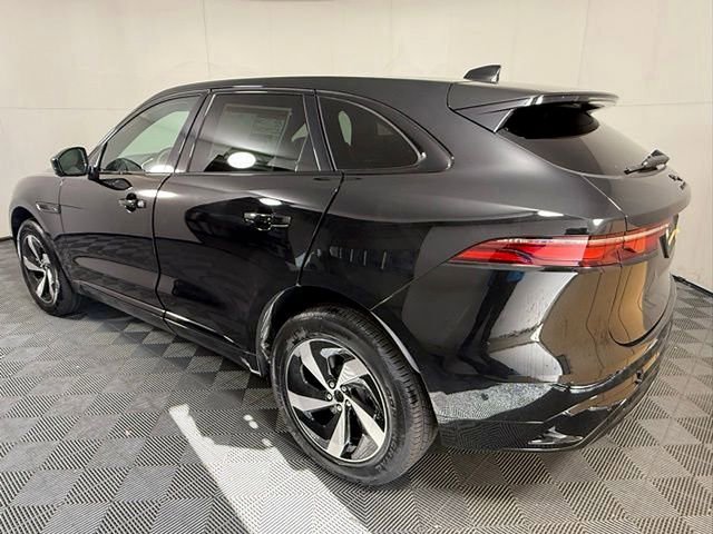New 2026 Jaguar F-PACE R-Dynamic S image 5