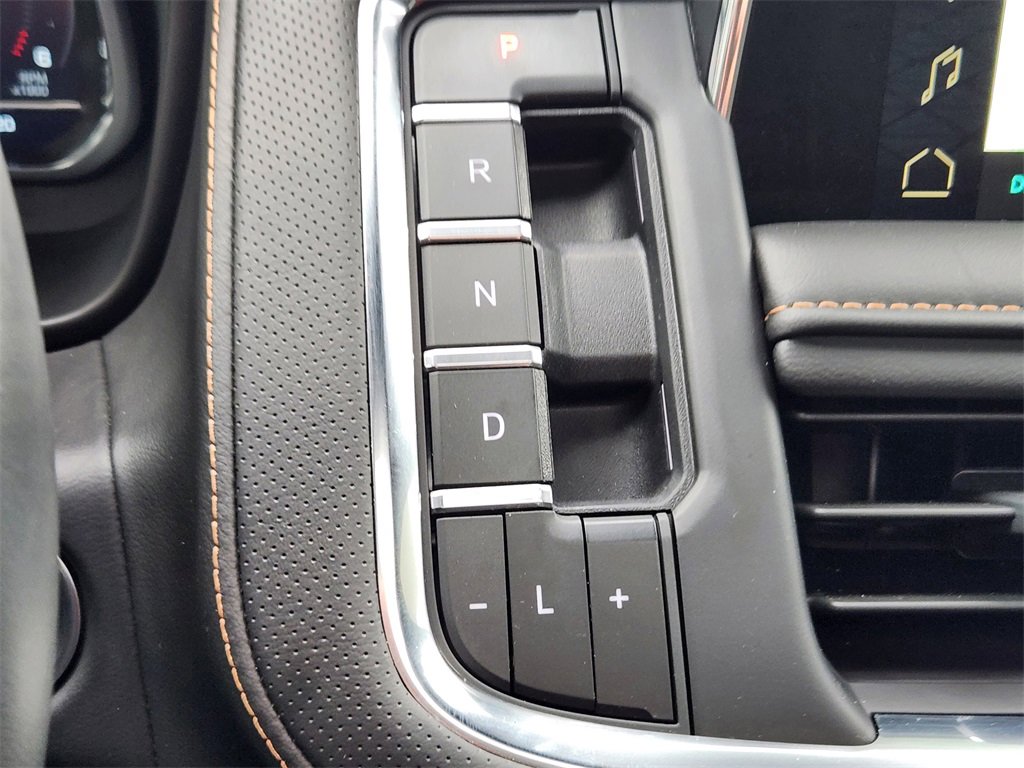 Used 2024 GMC Yukon AT4 w/ AT4 Premium Plus Package image 23