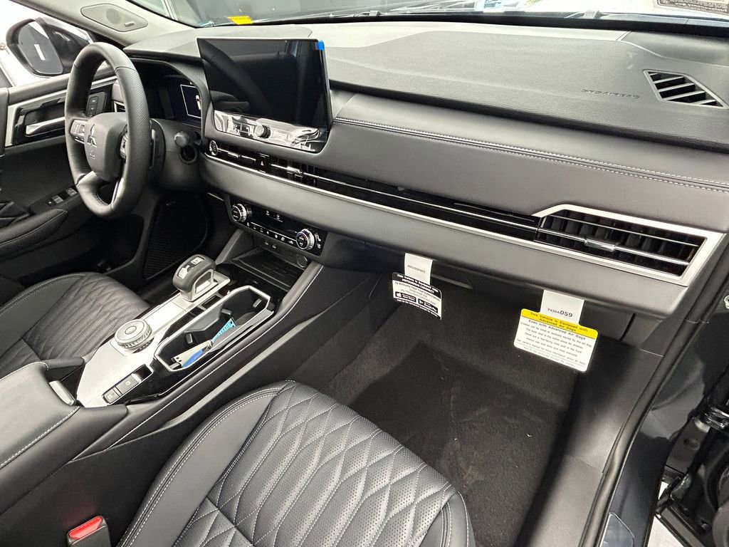 New 2026 Mitsubishi Outlander SEL FWD image 44