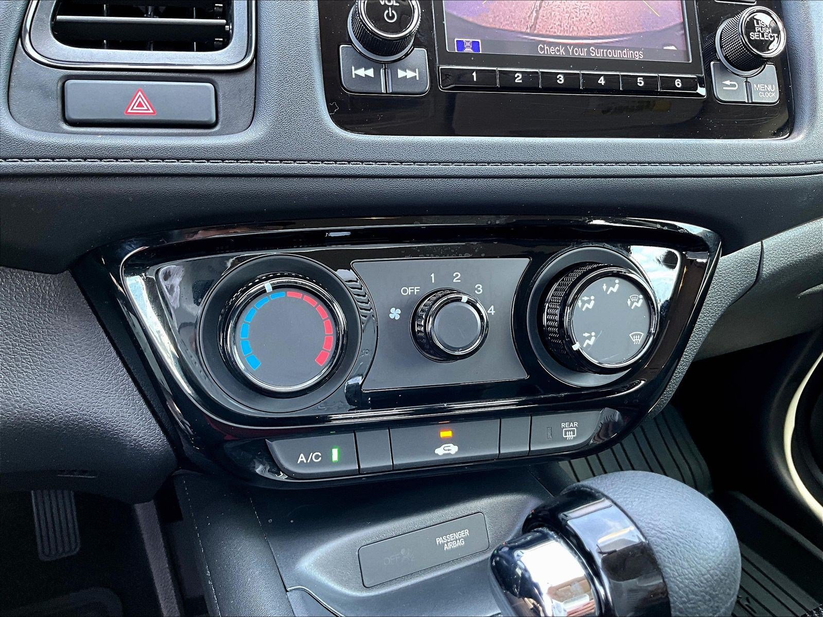 Used 2021 Honda HR-V LX image 15