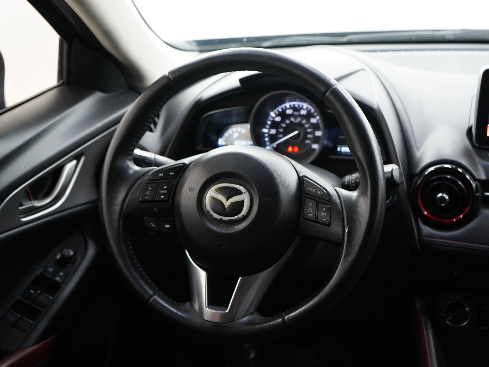 Used 2017 MAZDA CX-3 Touring AWD/4WD image 14