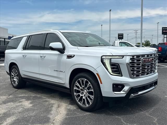 New 2026 GMC Yukon XL Denali w/ Denali Reserve Package AWD/4WD image 2