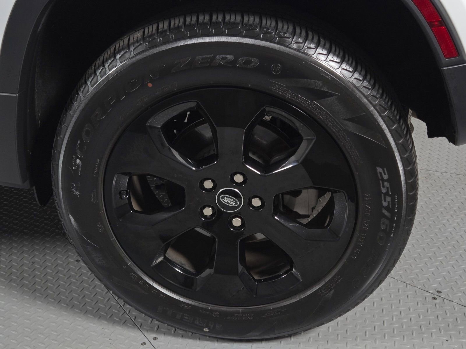Used 2022 Land Rover Defender 110 S AWD/4WD image 10
