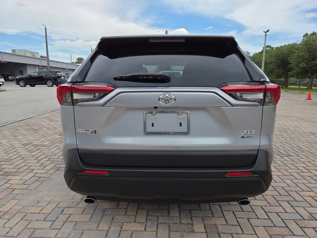 Certified 2025 Toyota RAV4 XLE AWD/4WD image 10