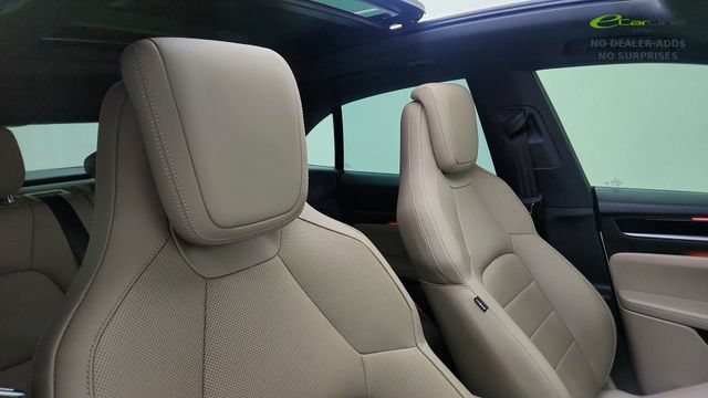 Used 2025 Porsche Macan Electric RWD image 22