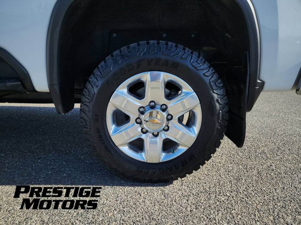 Used 2021 Chevrolet Silverado 3500 LTZ w/ LTZ Premium Package AWD/4WD image 9