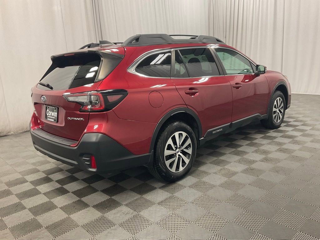 Used 2021 Subaru Outback Premium image 3