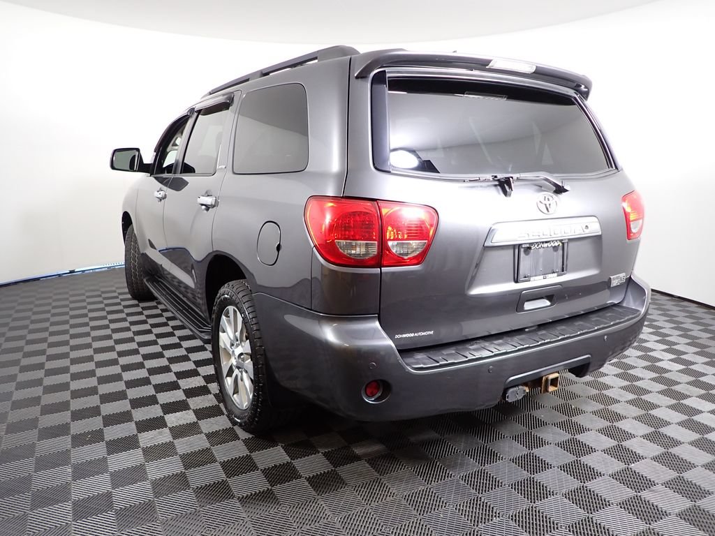 Used 2017 Toyota Sequoia Limited w/ Safety & Convenience Package AWD/4WD image 15
