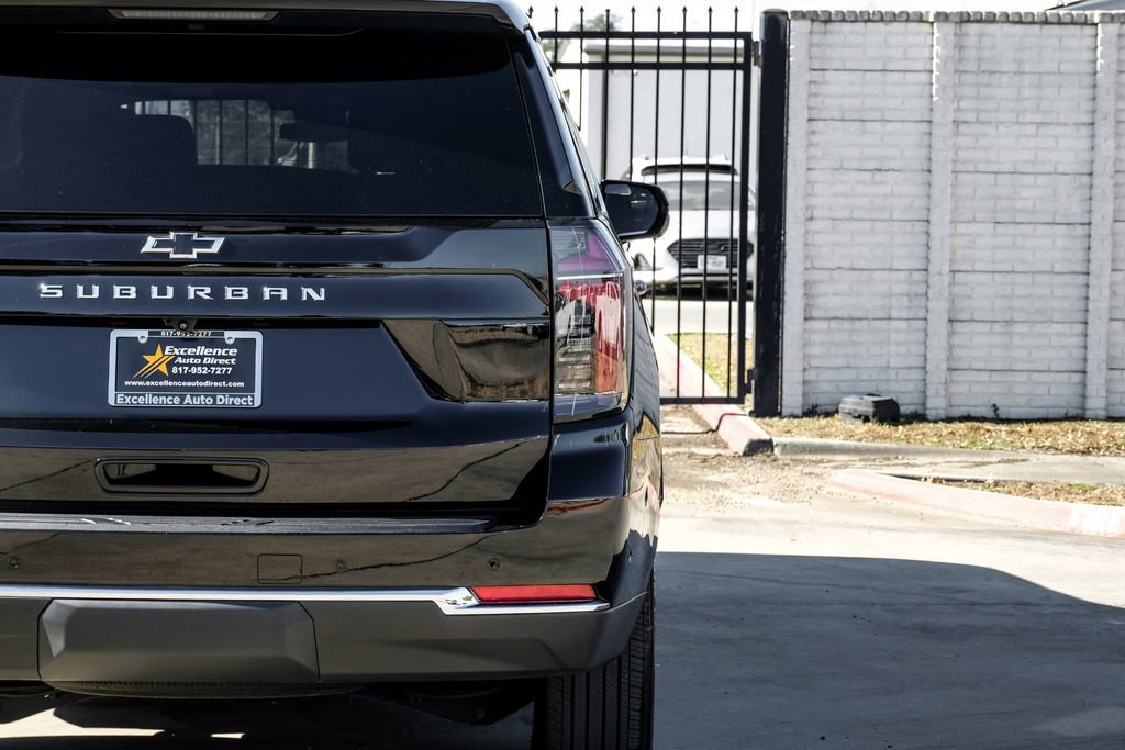 Used 2025 Chevrolet Suburban LS image 50
