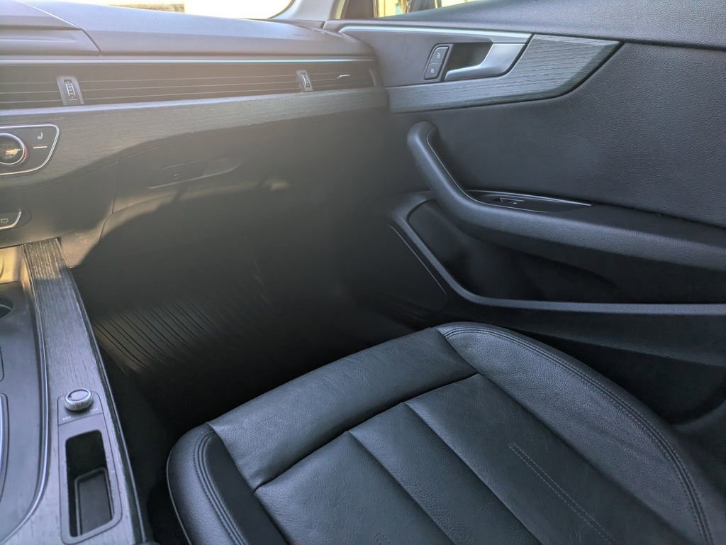 Used 2017 Audi A4 2.0T Premium image 16