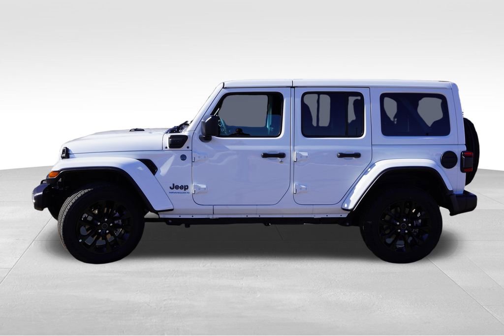 Certified 2025 Jeep Wrangler Unlimited Sahara w/ Safety Group image 9