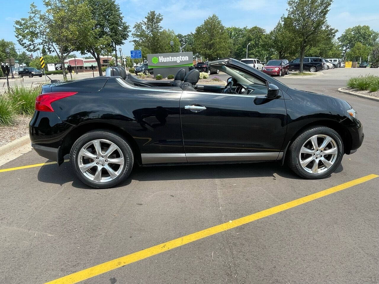 Used 2014 Nissan Murano CrossCabriolet w/ Navigation Package AWD/4WD image 1