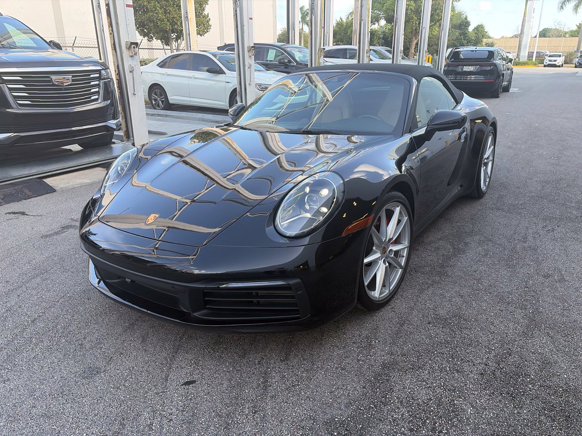 Used 2021 Porsche 911 Carrera S RWD image 2