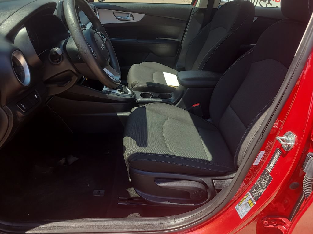 Used 2024 Kia Forte LXS FWD image 13