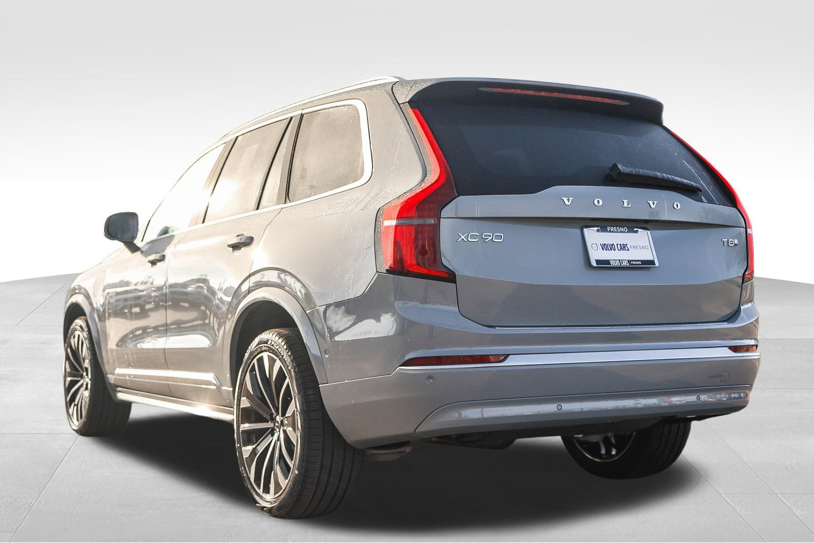 New 2026 Volvo XC90 T8 Plus w/ Protection Package AWD/4WD image 7