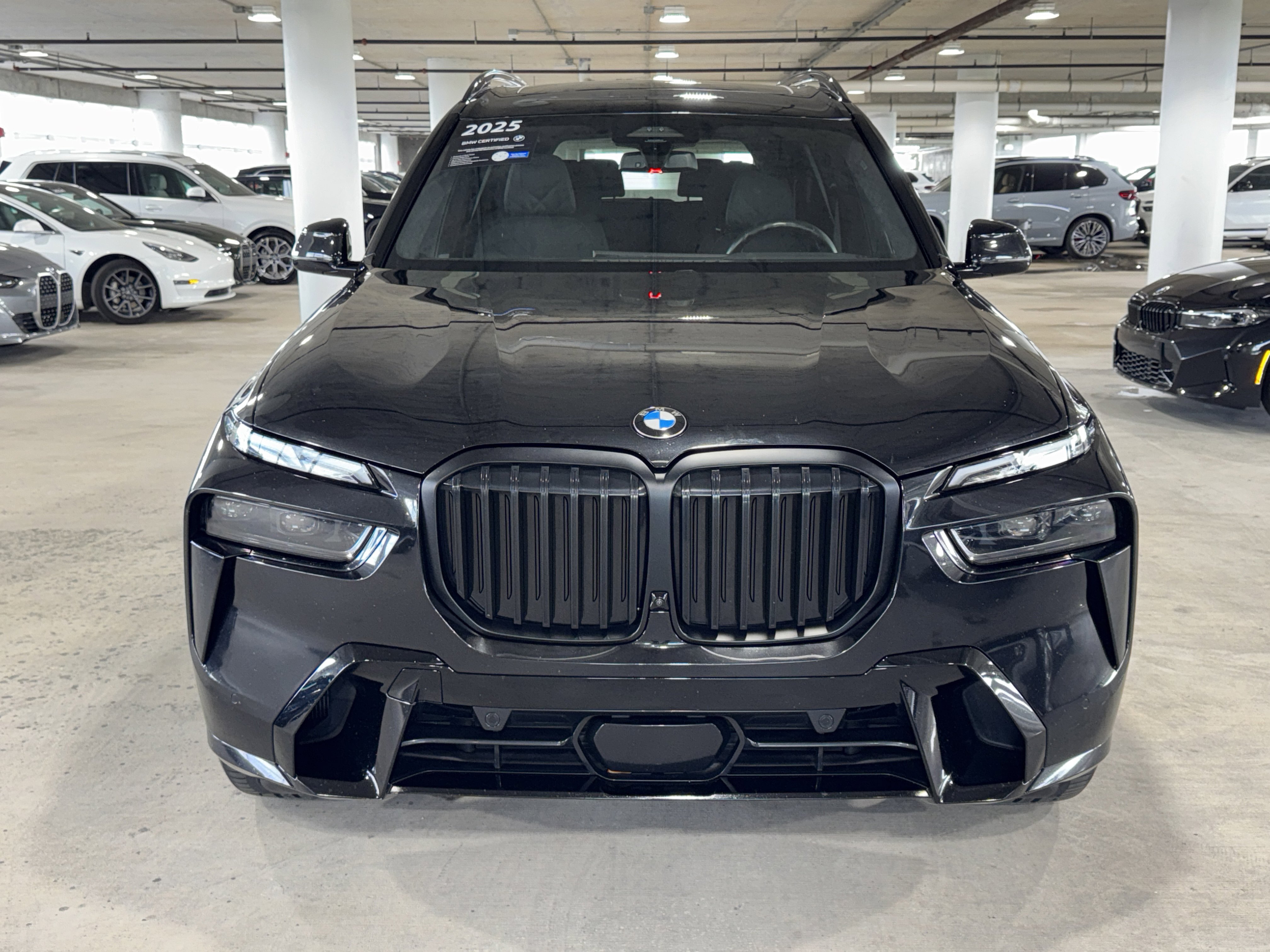 Certified 2025 BMW X7 xDrive40i w/ M Sport Package image 3