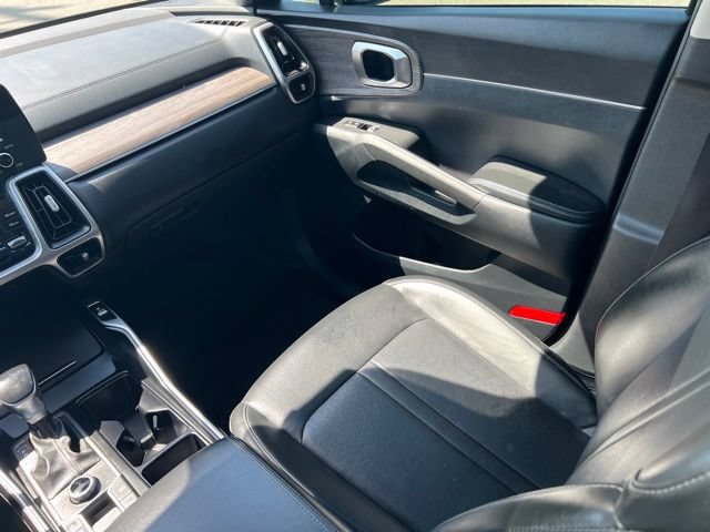 Used 2021 Kia Sorento EX w/ Panoramic Sunroof Package AWD/4WD image 15