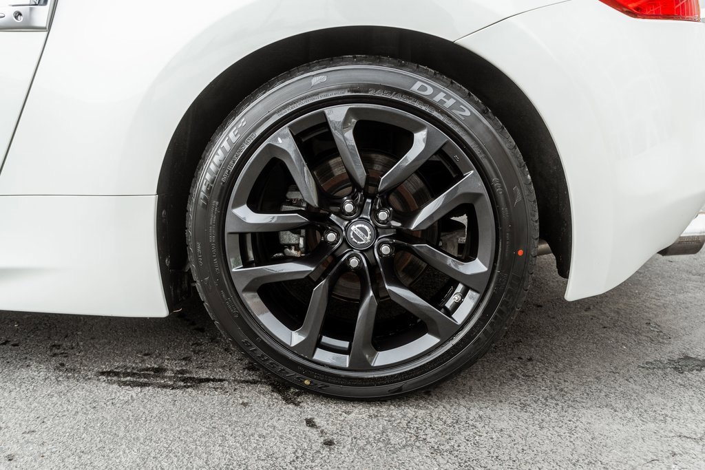 Used 2016 Nissan 370Z Touring image 27