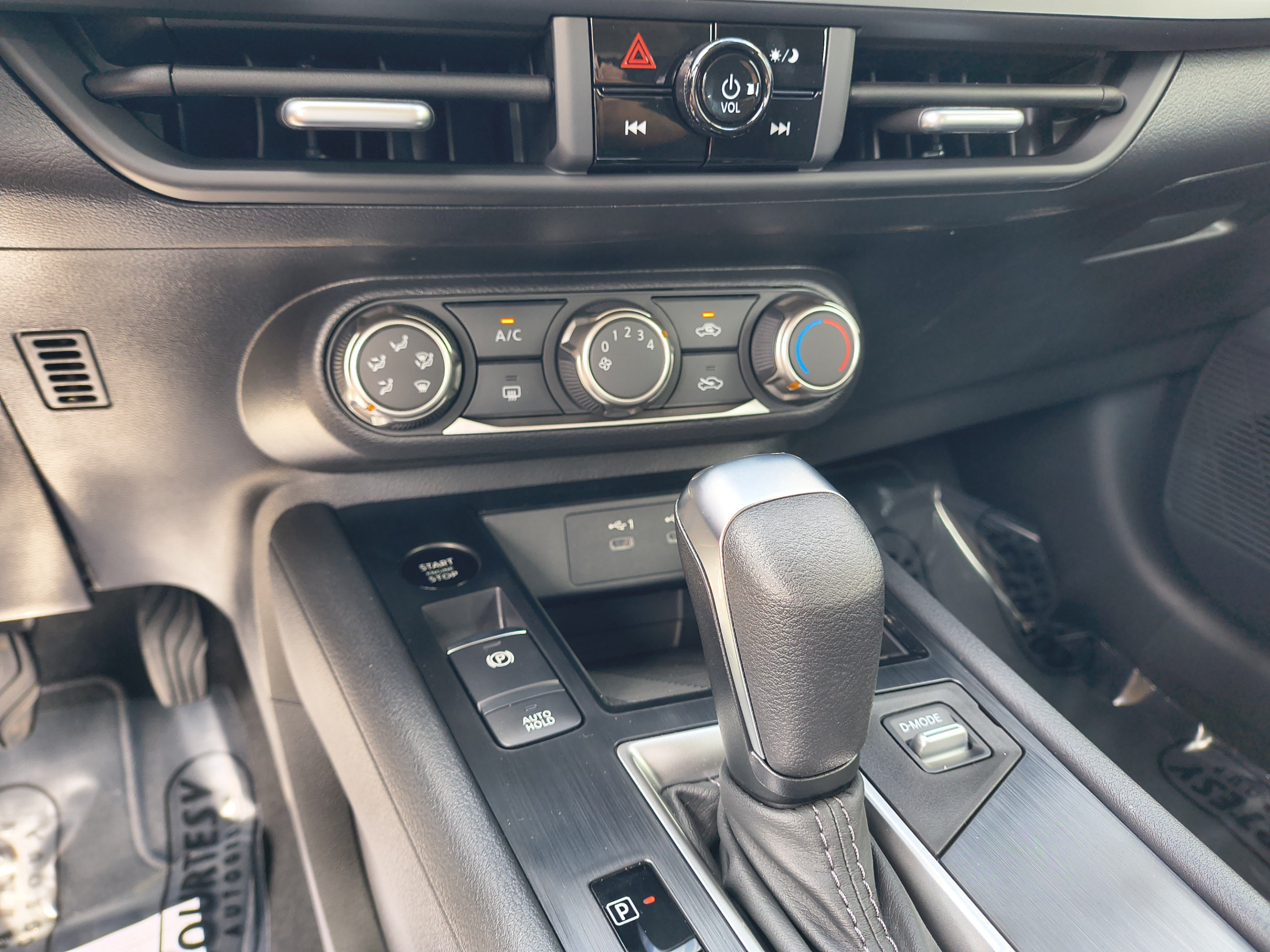 New 2027 Nissan Kicks S FWD image 26