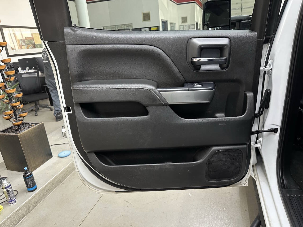 Used 2018 Chevrolet Silverado 3500 LT AWD/4WD image 12