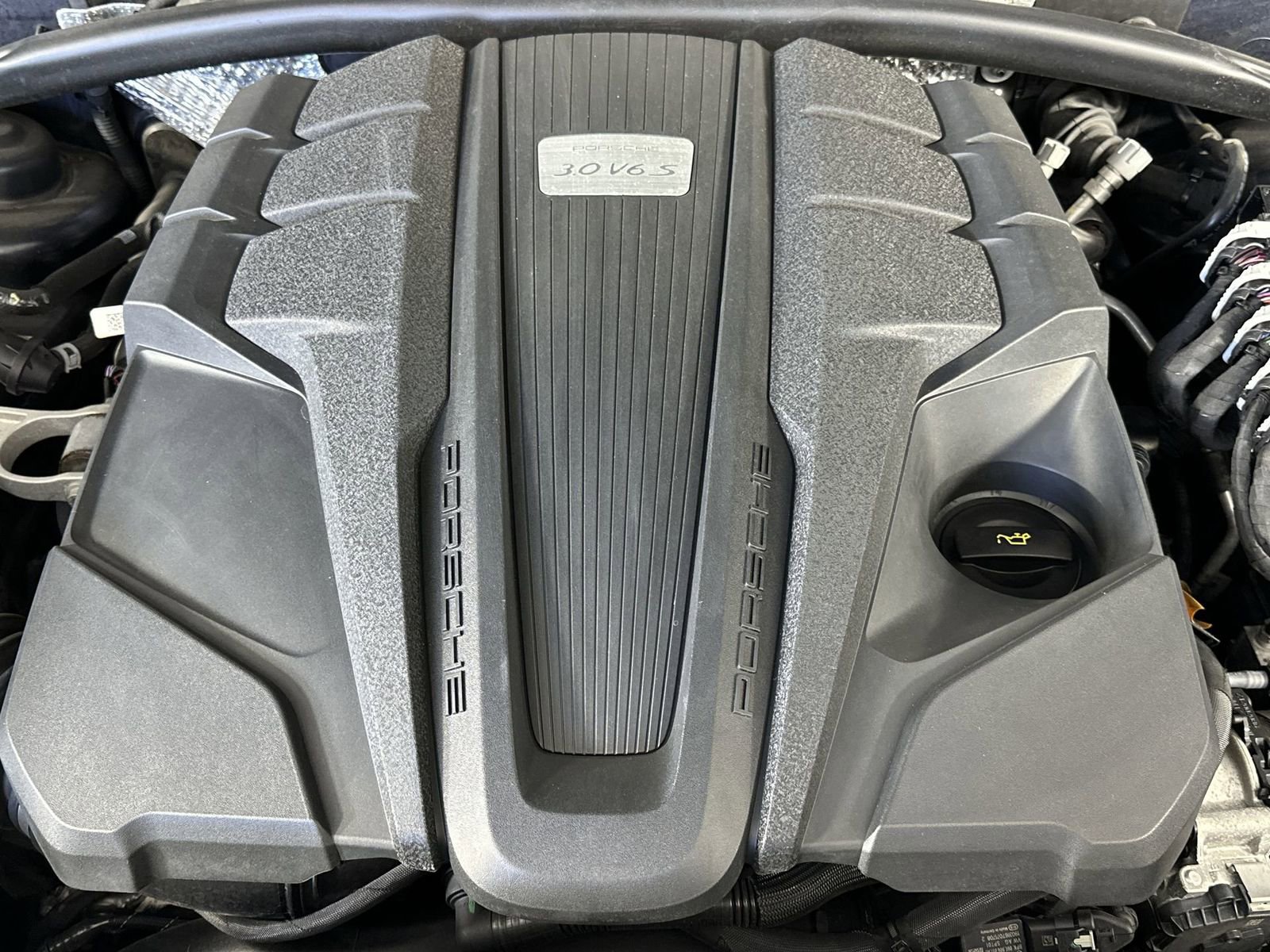 Used 2019 Porsche Macan S image 28