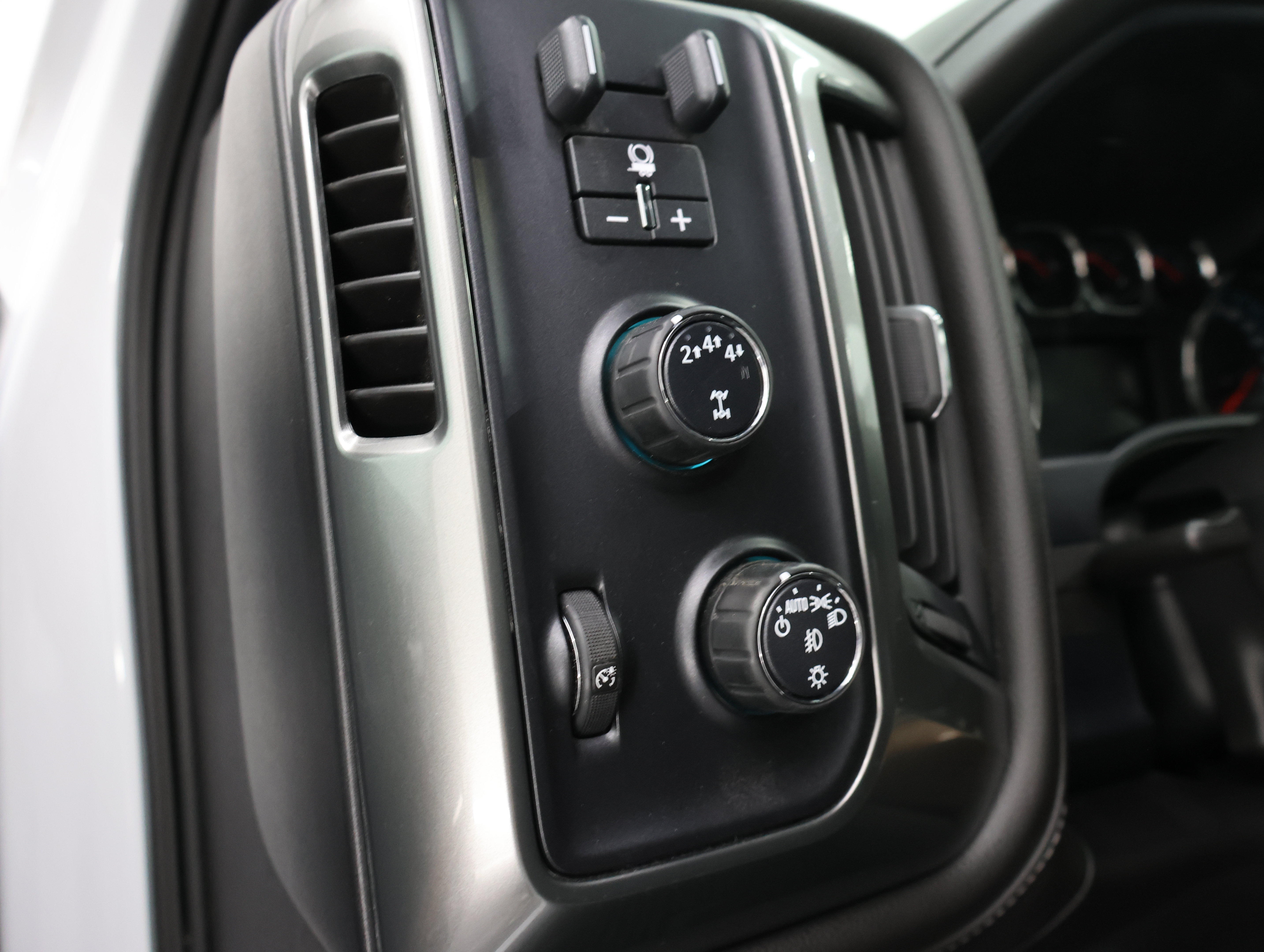 Used 2019 Chevrolet Silverado 3500 LTZ w/ Duramax Plus Package AWD/4WD image 40