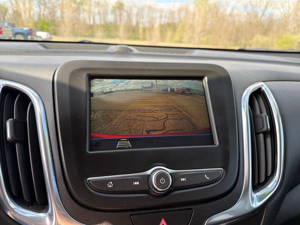 Used 2019 Chevrolet Equinox LT FWD image 18
