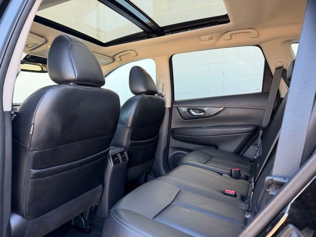 Used 2017 Nissan Rogue SL w/ SL Premium Package AWD/4WD image 34
