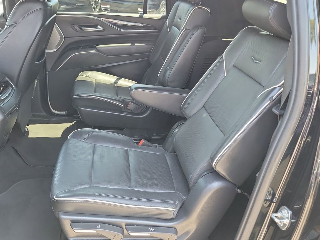 Used 2022 Cadillac Escalade ESV Sport w/ Touring Package AWD/4WD image 24