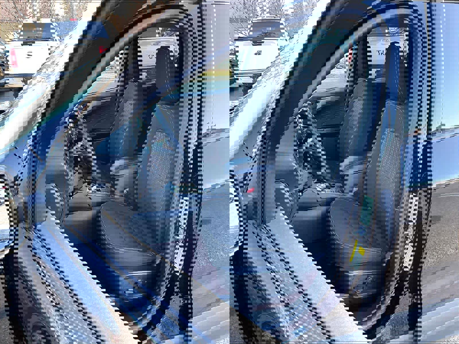 Used 2024 Ford Escape Active image 10