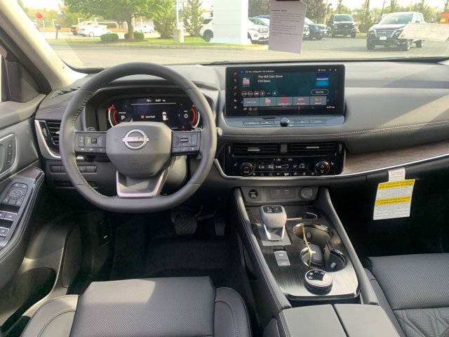 New 2026 Nissan Rogue Platinum image 28