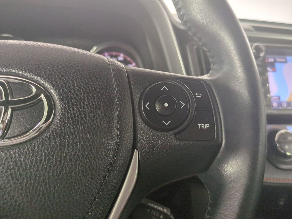 Used 2016 Toyota RAV4 SE FWD image 35