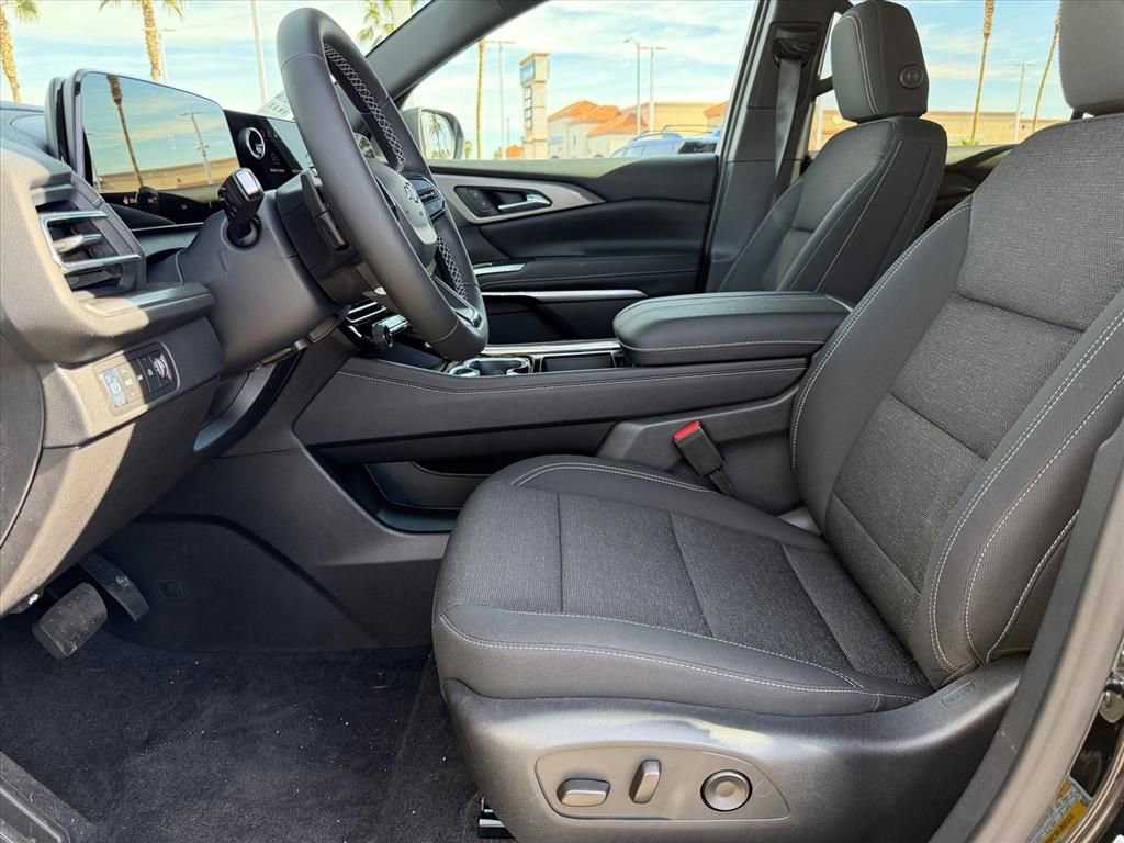 New 2026 Chevrolet Traverse LT w/ Midnight/Sport Edition image 5