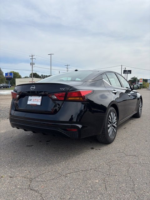 Used 2024 Nissan Altima 2.5 SV image 7