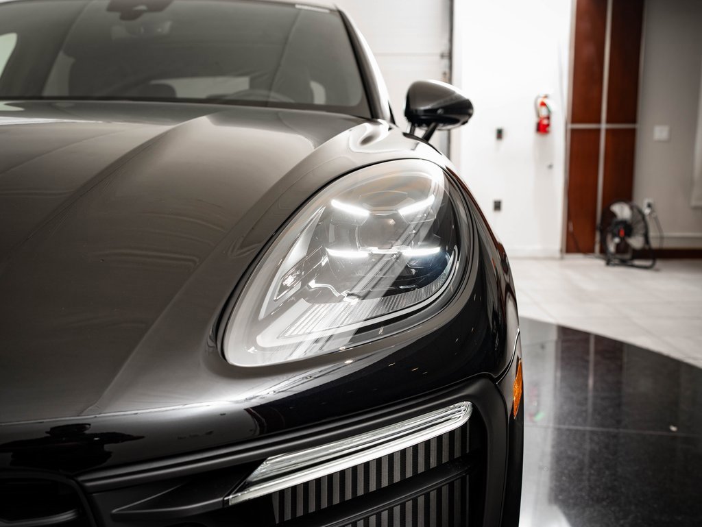 New 2026 Porsche Macan S image 14