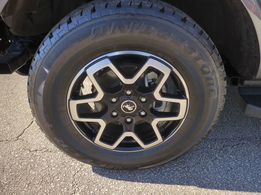 Used 2024 Ford Bronco Outer Banks AWD/4WD image 10