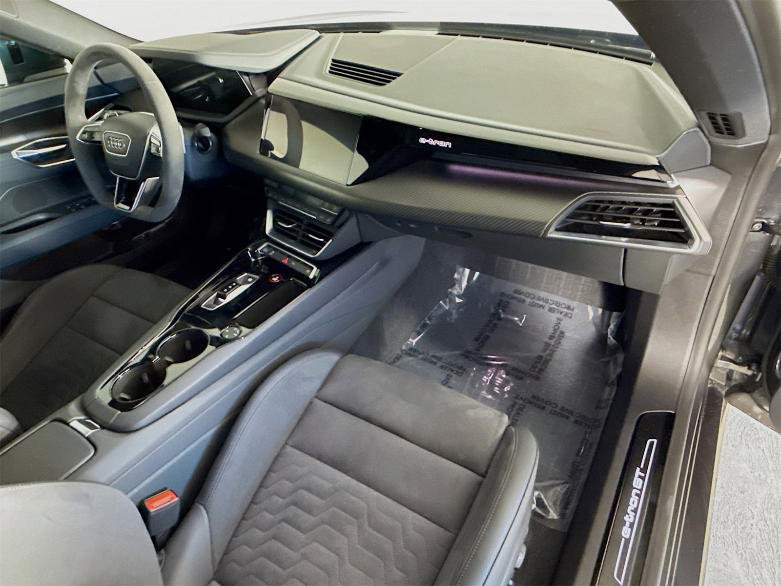 Certified 2024 Audi e-tron GT Premium Plus w/ Executive Package image 31