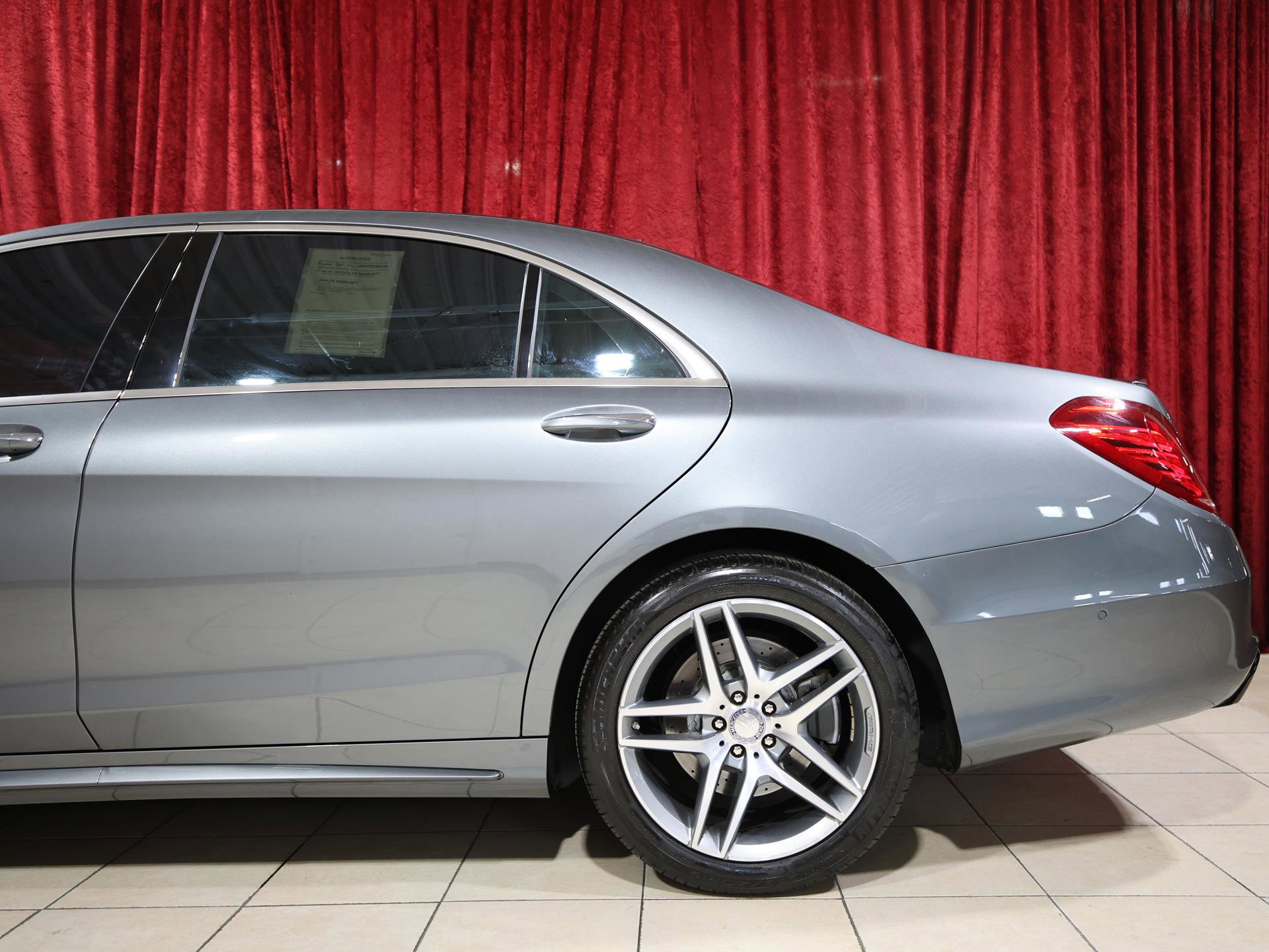 Used 2016 Mercedes-Benz S 550 4MATIC Sedan image 6